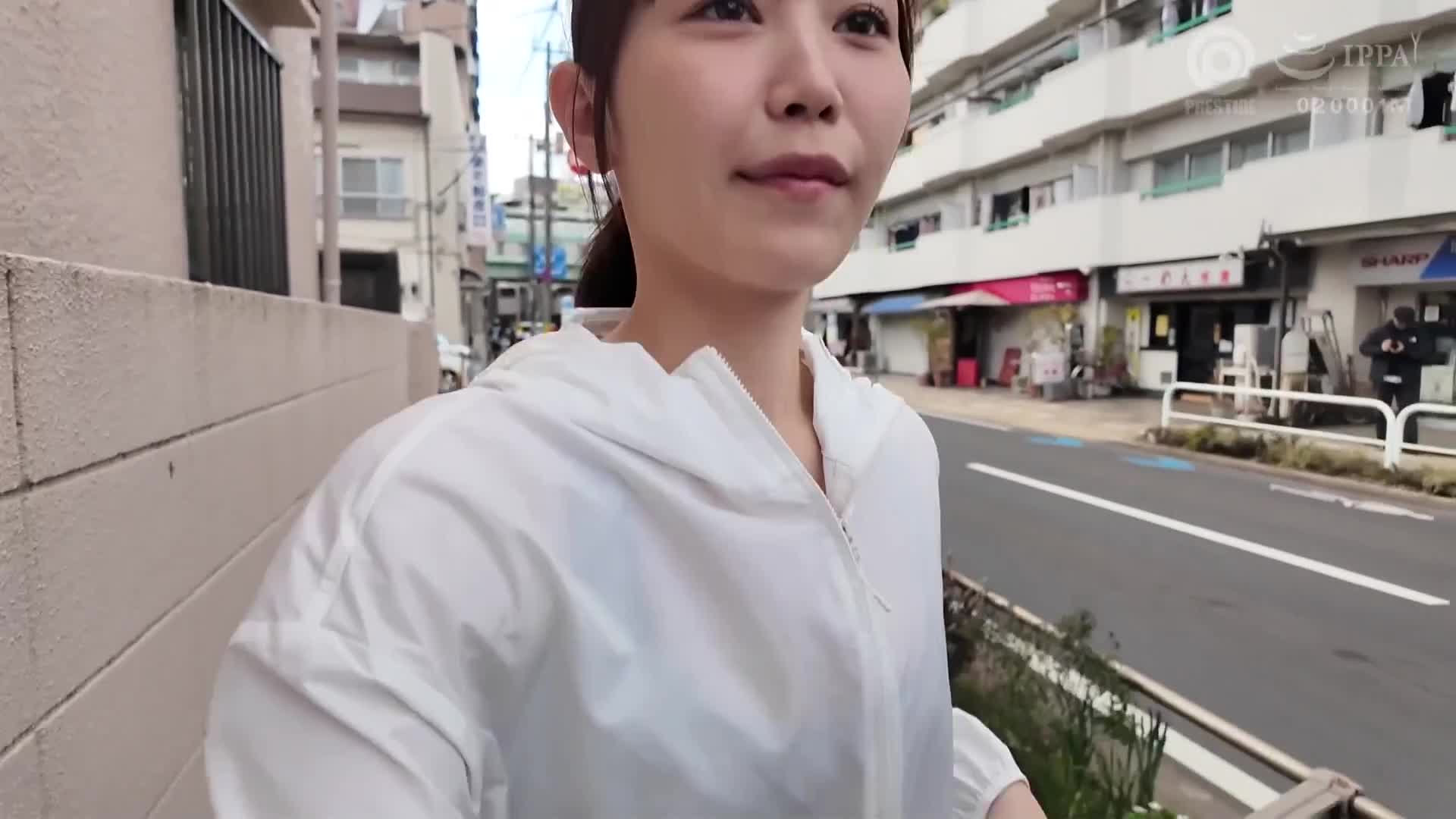 素人小子和獨自相處一整天。 釋亞里絲 - AV大平台 - 中文字幕，成人影片，AV，國產，線上看