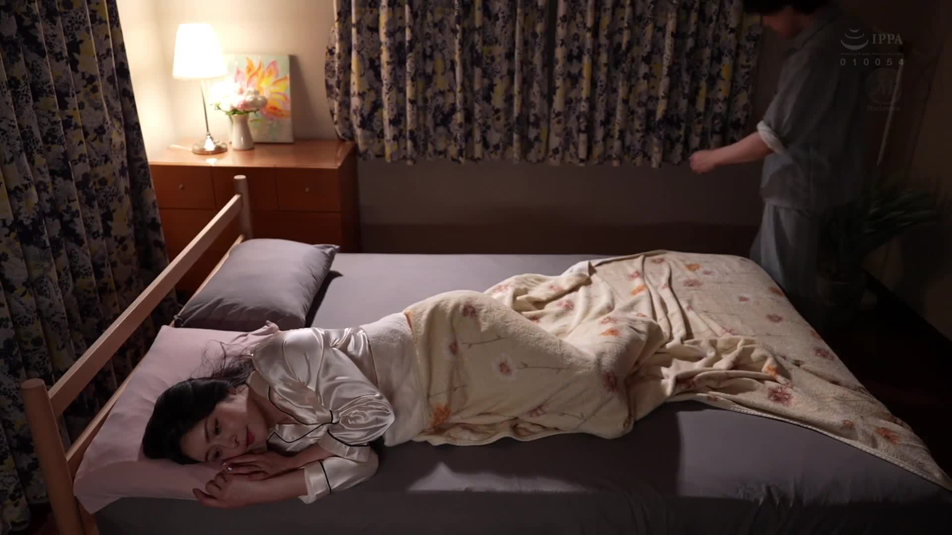 密着性愛～中年家政女僕與在家深化的背德情愛～ 惠理 - AV大平台 - 中文字幕，成人影片，AV，國產，線上看