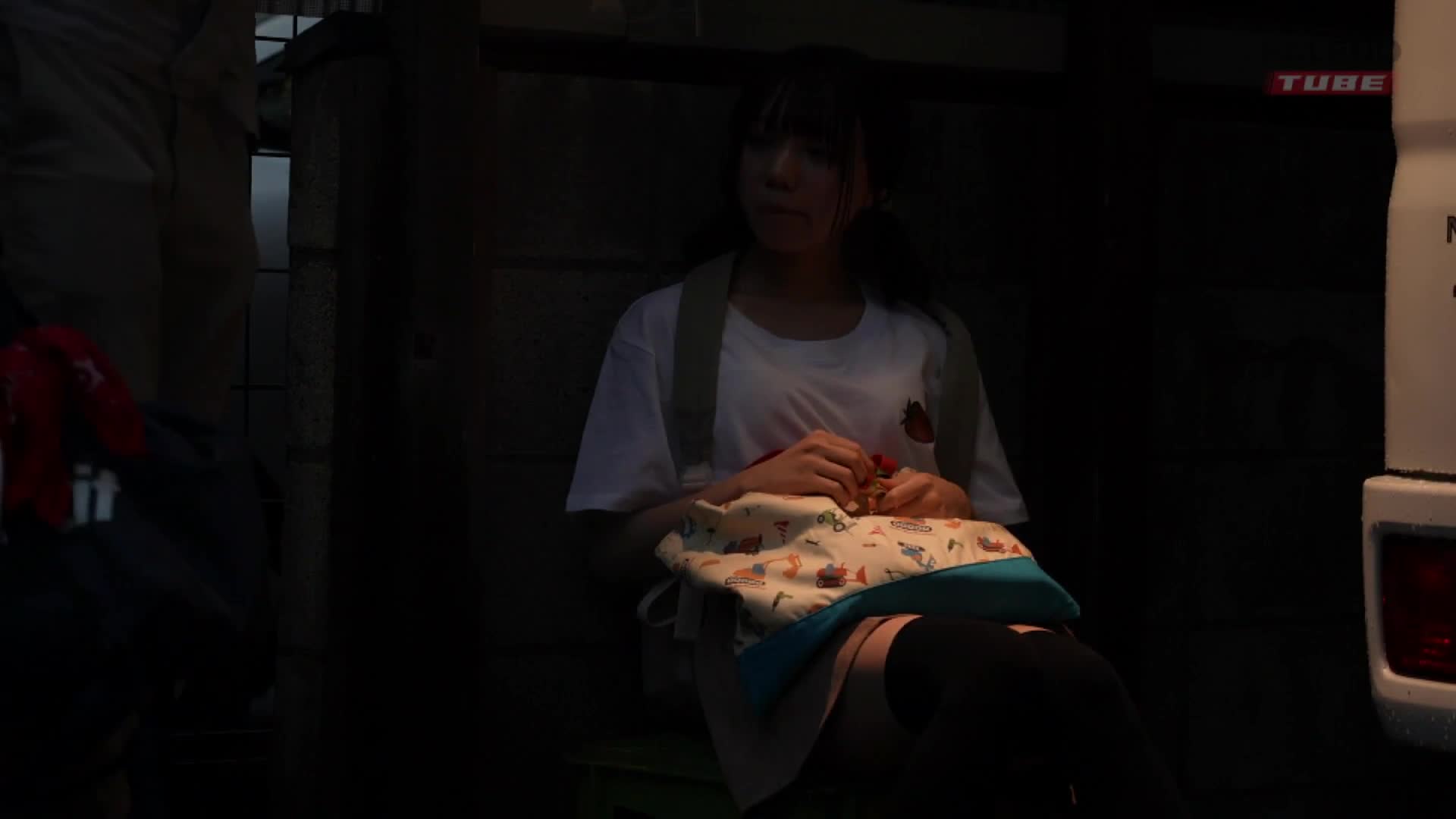 有一天，我家被託付了一個無依無靠的孩子。因為她像是我的女兒一樣對待她，但她卻獻出身體的樣子...日向由奈 - AV大平台 - 中文字幕，成人影片，AV，國產，線上看