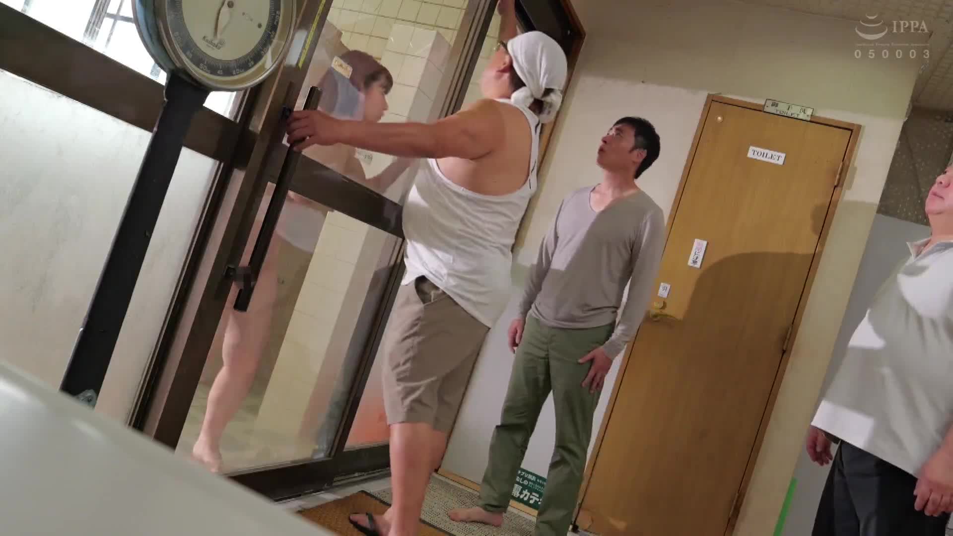 錢湯打工輪姦 爆乳女大生被老頭淫蕩虐待，被精液和迷藥淹沒在蒸氣籠罩的密室中墮落 九井珠奈緒 - AV大平台 - 中文字幕，成人影片，AV，國產，線上看