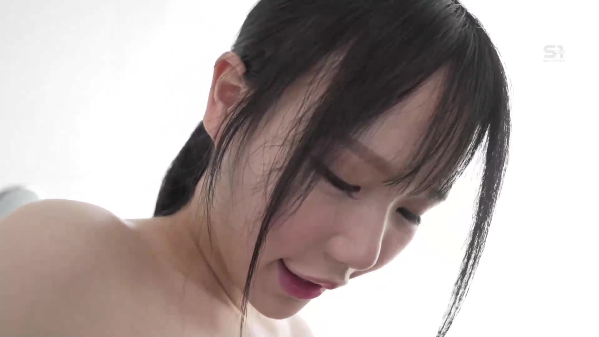 滿身汗水、潮濕和飛沫的20歲豐滿美肉，與中年男子展開深刻濃密的慢交。渡部萌乃 - AV大平台 - 中文字幕，成人影片，AV，國產，線上看