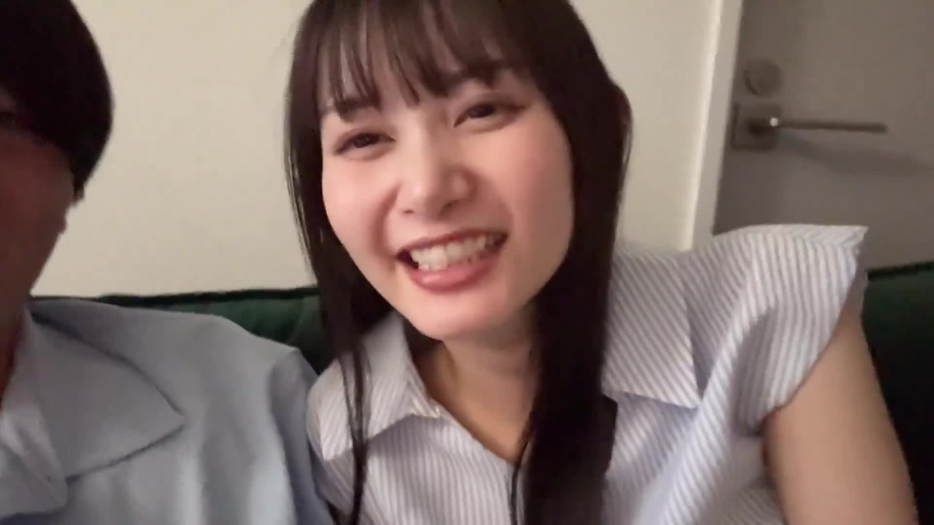 超純情女友搞笑白眼射失控！纖瘦黑髮美乳的20歲女孩的超級失控表情笑翻天！當然要內射的情侶自拍！ - AV大平台 - 中文字幕，成人影片，AV，國產，線上看