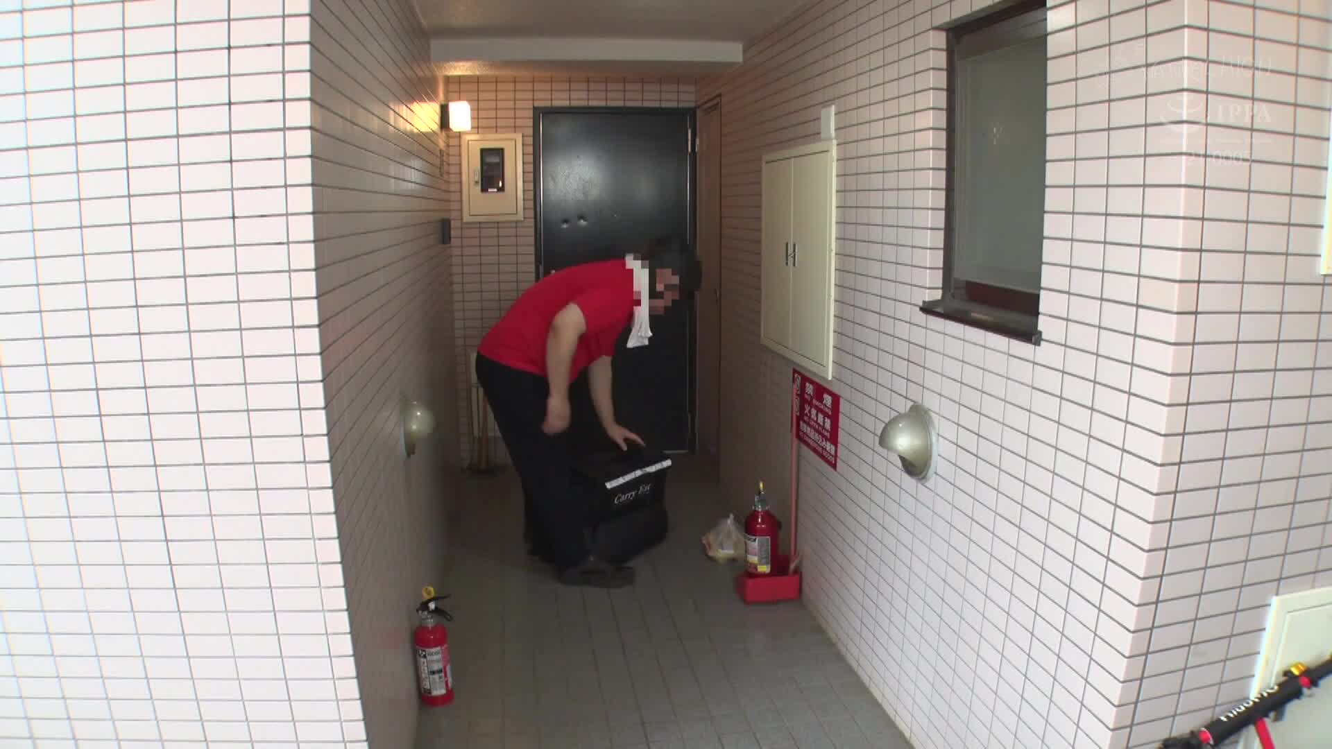 無法休息的深吻巨漢壓迫，使紅顏羞澀並被窒息中出的嬌小女孩 - AV大平台 - 中文字幕，成人影片，AV，國產，線上看