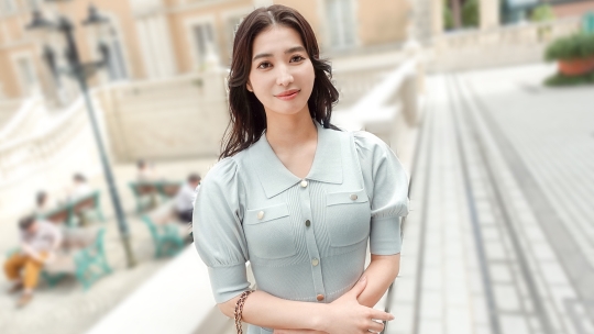 SIRO-5634好奇心旺盛的IT美女想要嘗試新的性愛，報名參加！看起來很認真，但腦海裡充滿淫蕩想法的色情腦！沉醉在快感中的樣子非常迷人！【初拍】在網上報名AV → AV體驗拍攝 2549 - AV大平台 - 中文字幕，成人影片，AV，國產，線上看