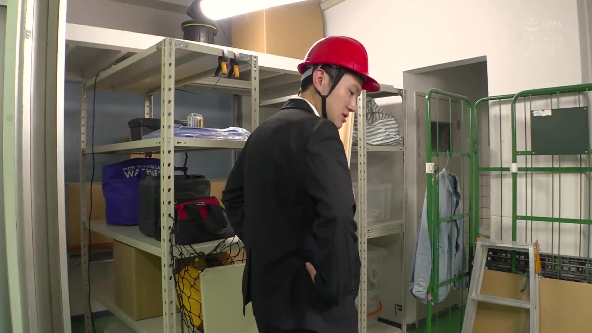 善良妻子主婦 在大型建築公司裡 一位穿著套裝的美女被汗臭的大雞巴工人強行輪插 葉月真由 - AV大平台 - 中文字幕，成人影片，AV，國產，線上看
