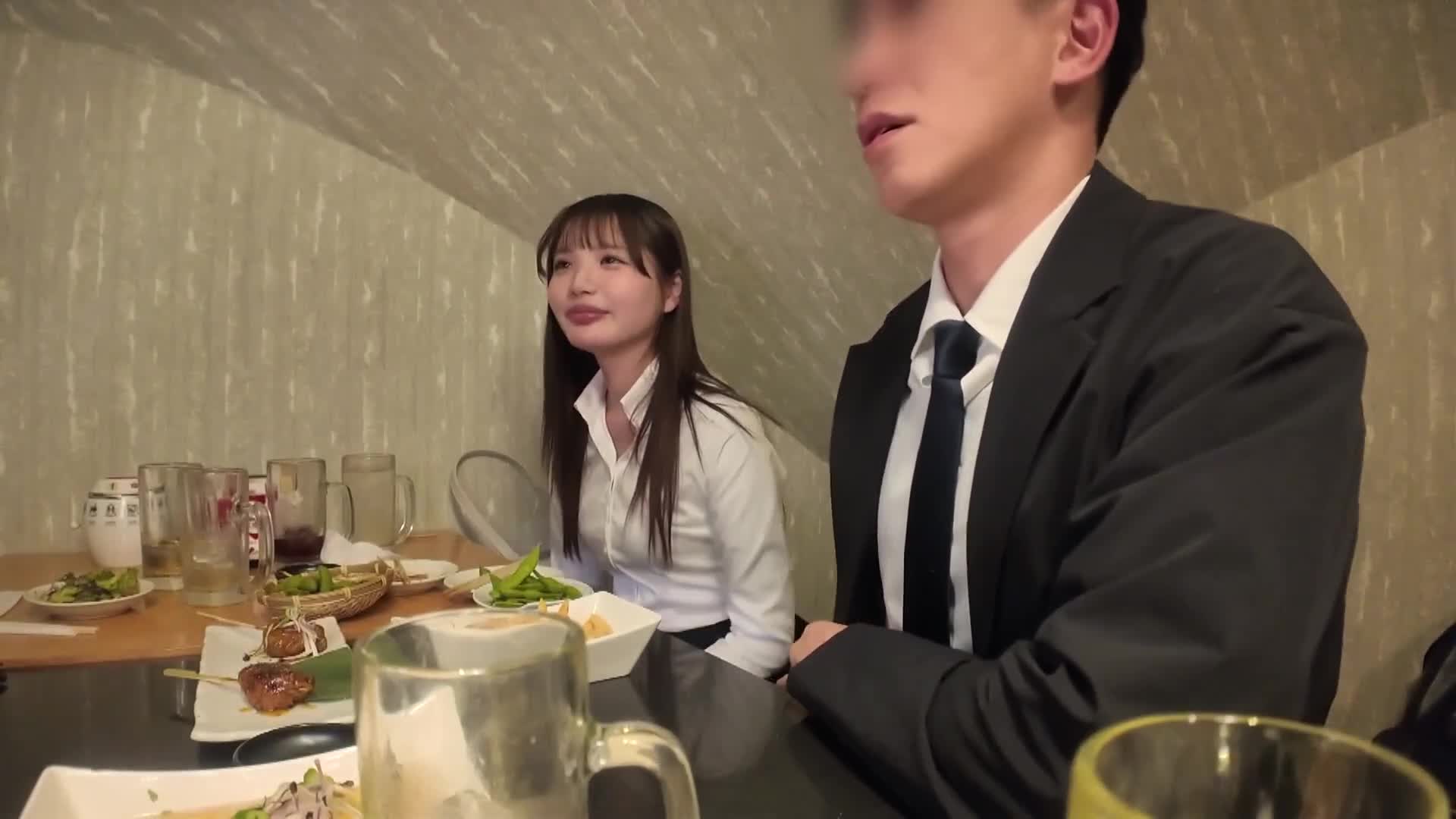 【新人】笑起來很開朗的女生真的很讚！！原本以為是從學生偶像轉職的公關，應該是靠臉蛋錄取的吧？結果一聊才知道，她的頭腦轉得超快www - AV大平台 - 中文字幕，成人影片，AV，國產，線上看
